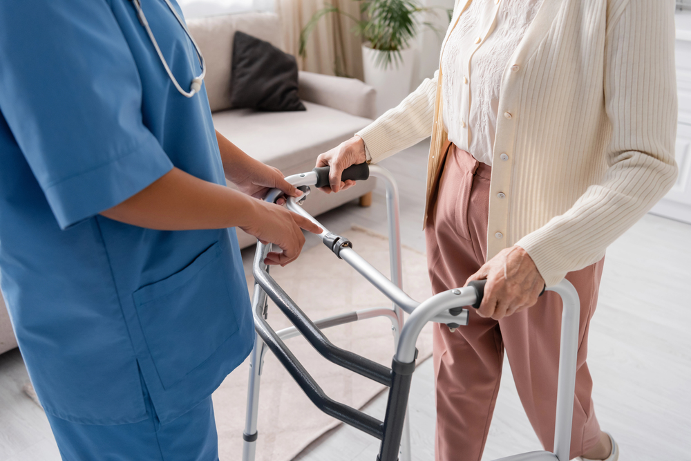 Nursing home abuse attorney explaining the factors affecting broken hip injury settlements in nursing homes, helping families pursue justice and compensation for their loved ones.