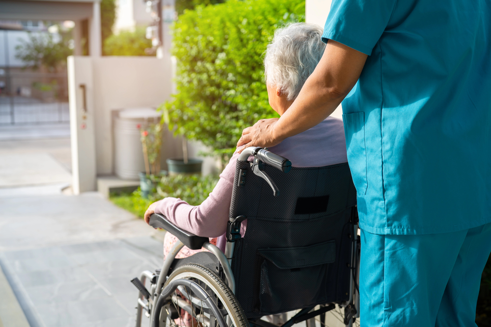 Experienced nursing home abuse lawyer representing victims at Casa De Oro Center.